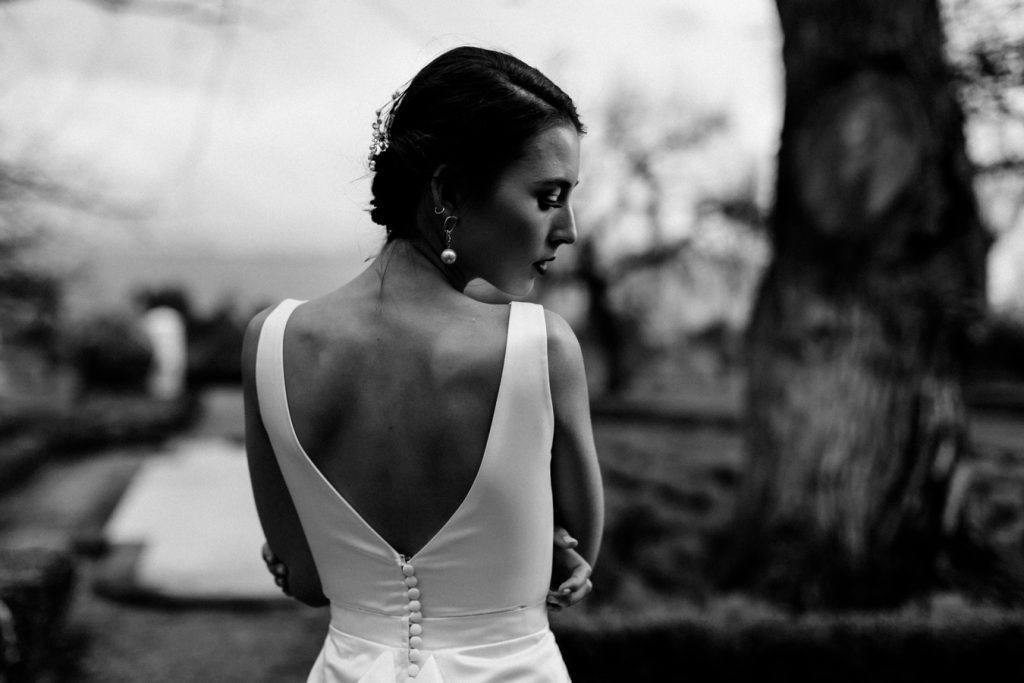 12 Wedding dresses with beautiful back detail