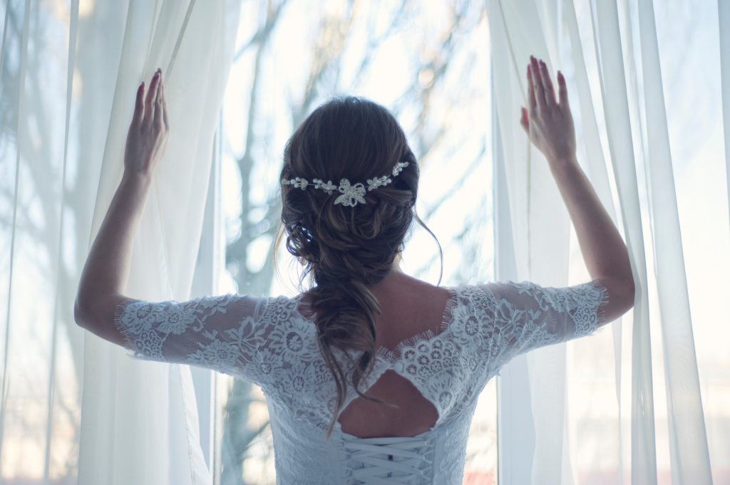 Wedding veil alternatives
