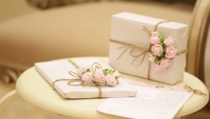 How to pick a great wedding gift