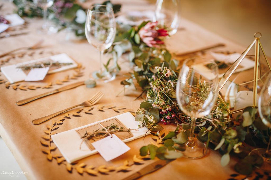 Fun napkin display ideas for you wedding