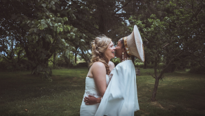 Stunning wedding photos show power of love