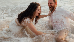 Couple's ocean wedding shoot fail