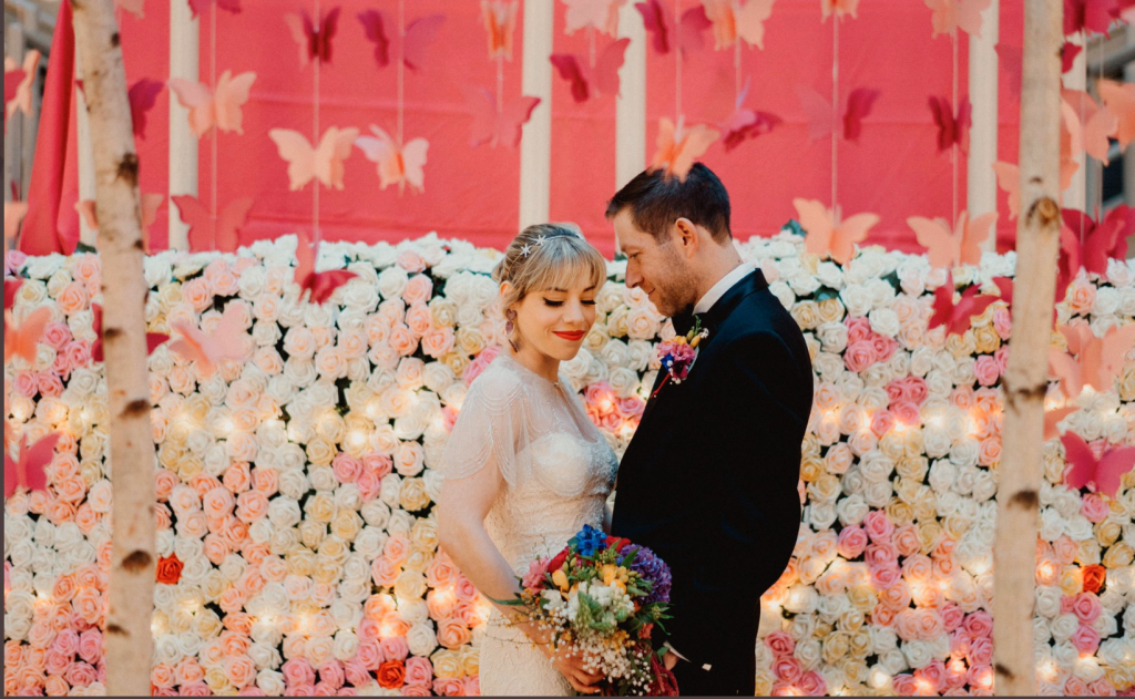 Taylor Swift superfan throws 'Lover' themed wedding