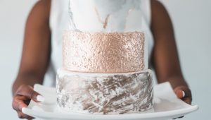 Modern wedding cake trends