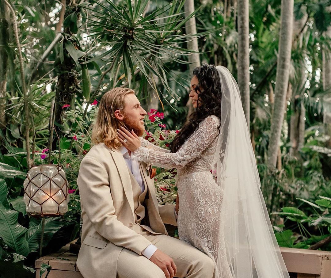 Riverdale’s Vanessa ties the knot