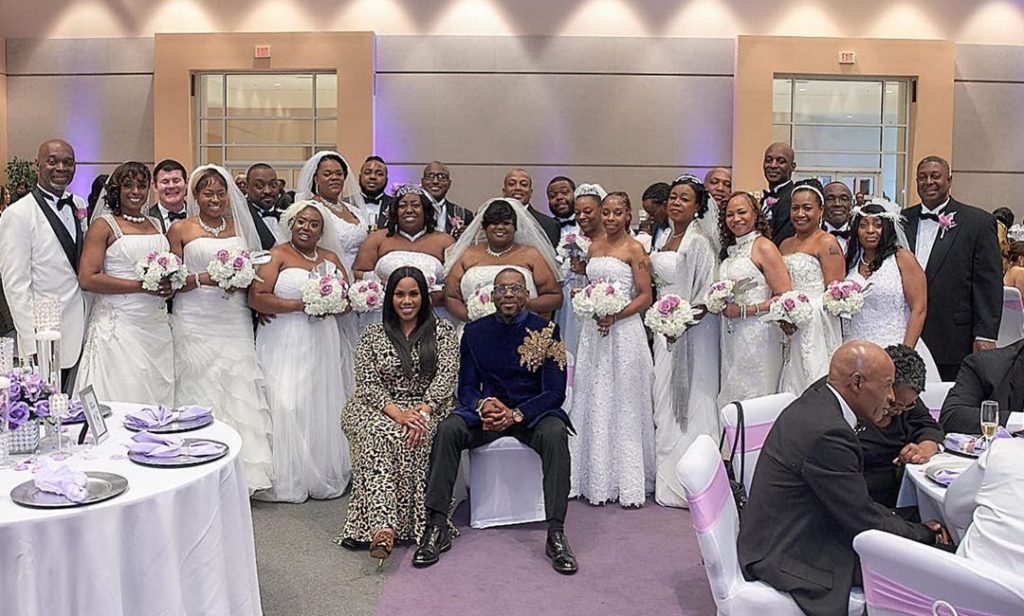 Couples marry in Wakanda-themed mass wedding