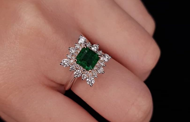 Enchanting emerald engagement rings