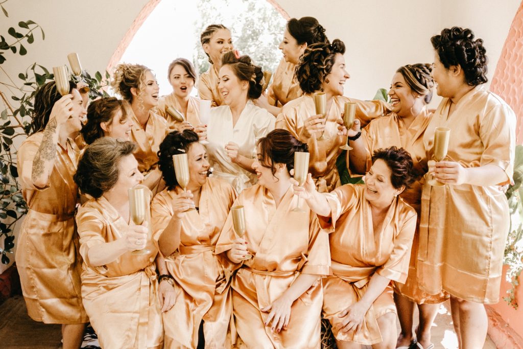 Group photos to take with your bride tribe