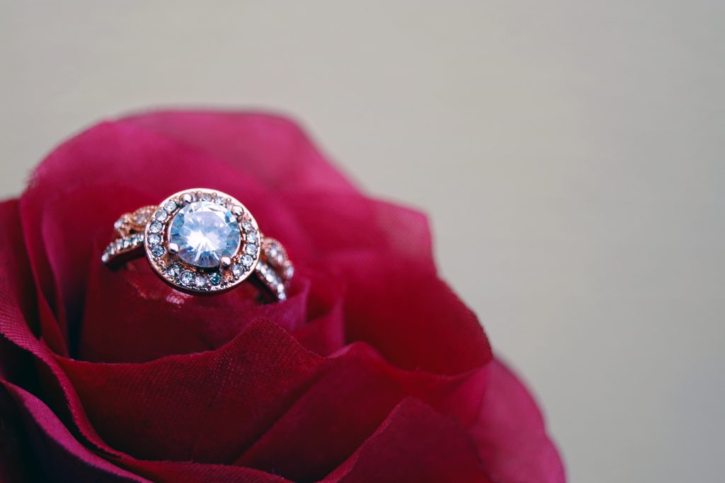 Amazing aquamarine engagement rings