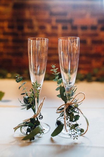 How to incorporate herbs into your wedding day