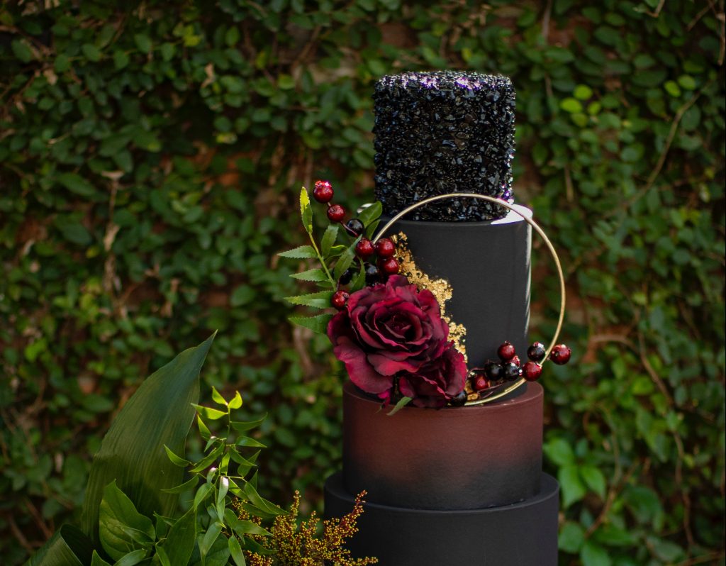 Cutting-edge geometric-inspired wedding cakes