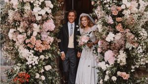 Princess Beatrice marries Edoardo Mapelli Mozzi in private ceremony