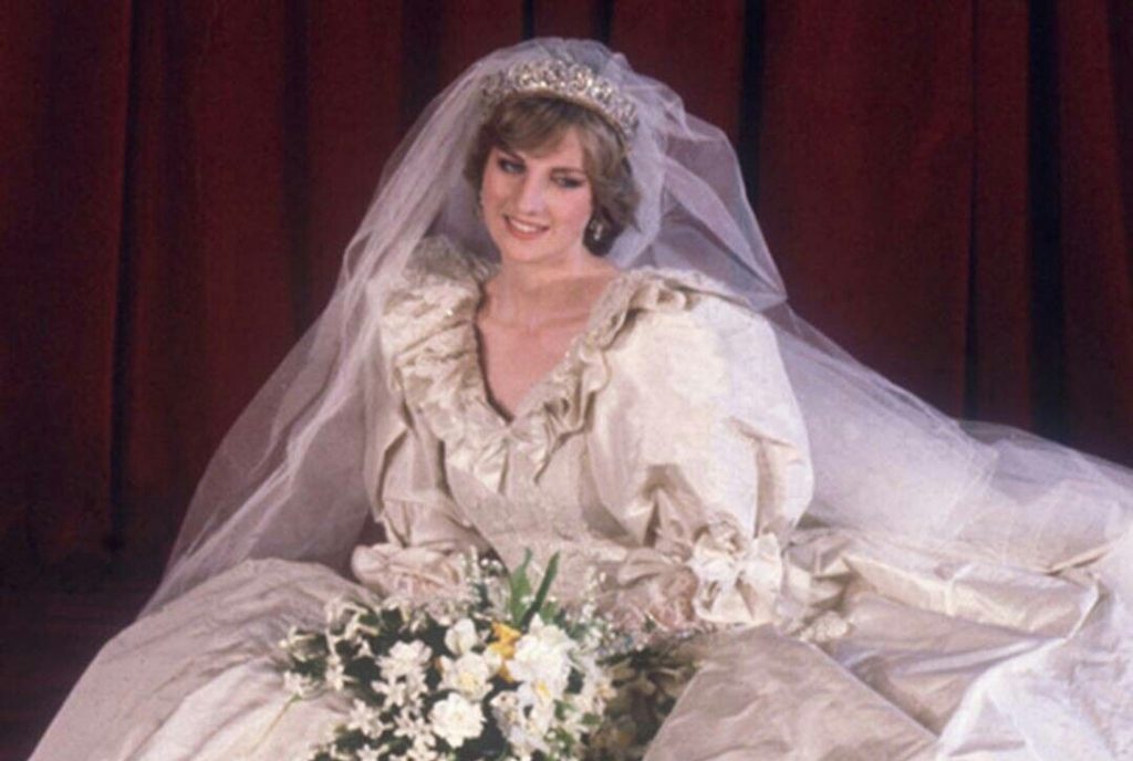 Princess Diana's never-before-seen second wedding dress is missing