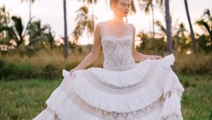 Fancy fringe wedding dresses to get the party started
