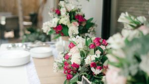 Blooming rose decor for a romantic day