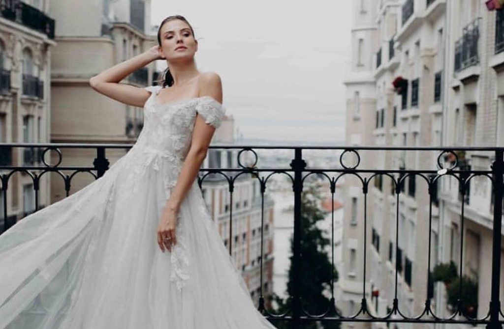 11 Outdoor Wedding Dress Ideas 2018 - Garden Gown Styles for Brides