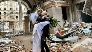 couple gets married in war-torn ukraine