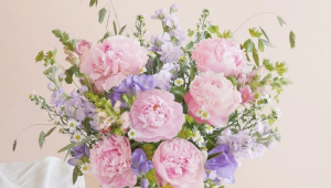 5 Breathtaking allergy-friendly florals to add to your wedding!