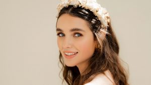 The perfect wedding accessory: The headband