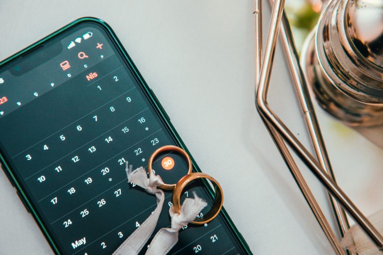 Digital wedding invitations: Why more South African couples are going paperless Digital wedding invitations: Are they right for Your wedding?