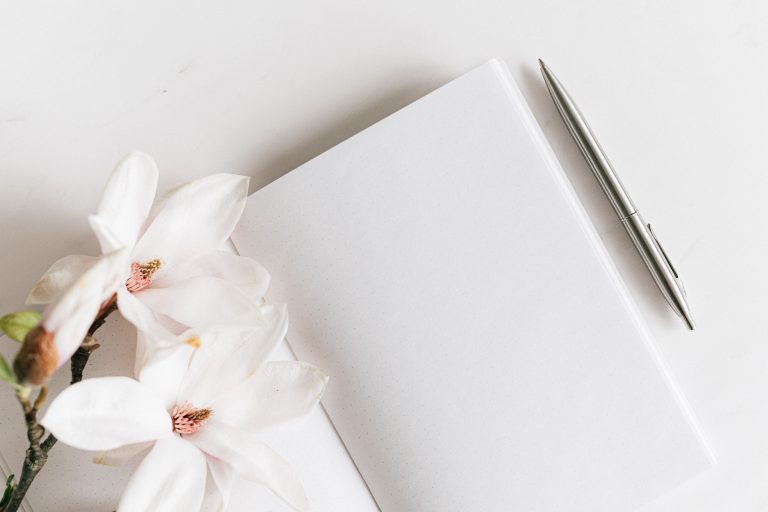 How to build a wedding timeline that actually works
