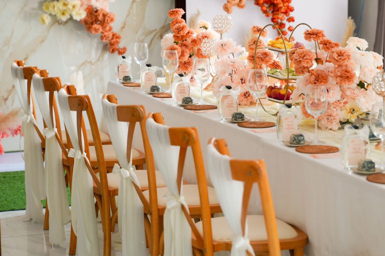 Weekday weddings: smart or inconvenient?